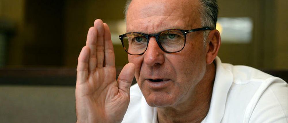 Harte Hand. Karl-Heinz Rummenigge und die europäischen Topklubs wollen nicht alles mitmachen.