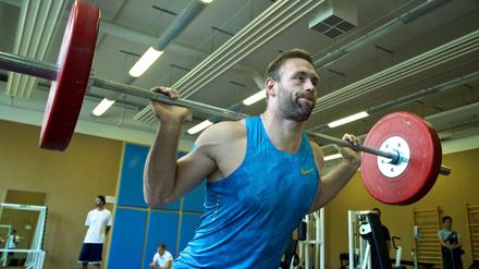 Trockentraining. Robert Harting schuftet im Bundesleistungszentrum für sein Comeback.