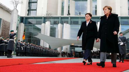 Bereits seit drei Monaten ist Beata Szydlo Polens Ministerpräsidentin - ungewöhnlich reiste sie zum Antrittsbesuch nach Berlin.