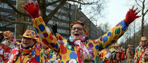 Jeder Jeck ist anders. Einen Karnevalszug gab es dieses Jahr auch in Berlin. Aber eine lange Tradition hat er nicht.
