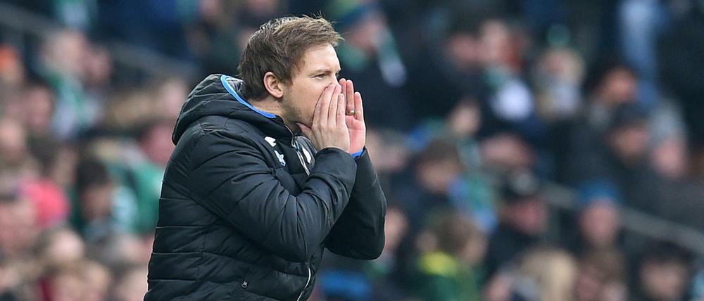 28 Jahre jung, der Trainer von Hoffenheim, Julian Nagelsmann. Fußball Bundesliga 21. Spieltag: Werder Bremen gegen TSG Hoffenheim am 13.02.2016 im Weserstadion in Bremen.