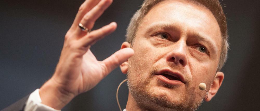 Christian Lindner sieht in der Bargeldobergrenze einen Angriff auf die Privatsphäre.