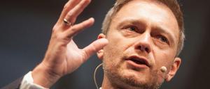 Christian Lindner sieht in der Bargeldobergrenze einen Angriff auf die Privatsphäre.