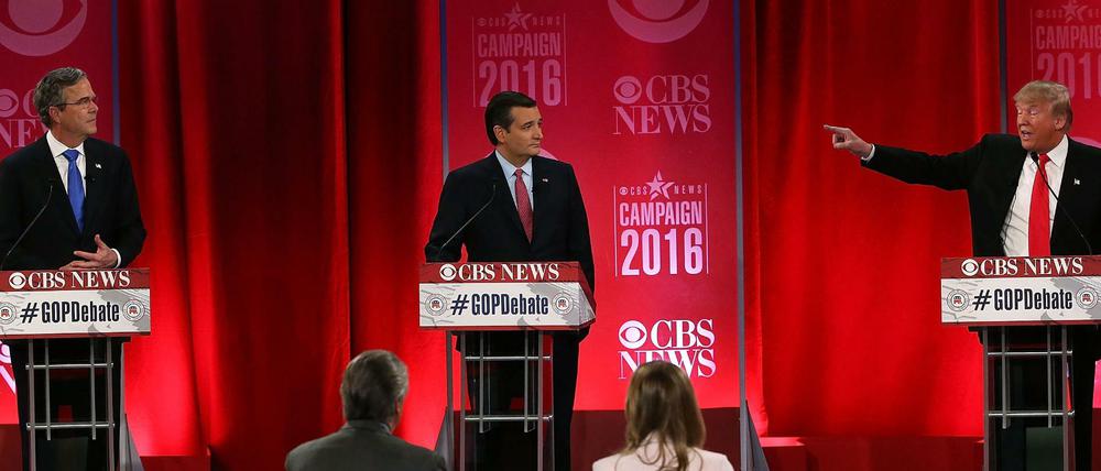 Die republikanischen Präsidentschaftskandidaten Jeb Bush, Ted Cruz und Donald Trump