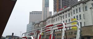 Absperrgitter am Bahnhof Zoo