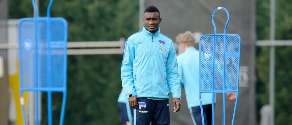Salomon Kalou fehlt Hertha beim Spiel gegen den VfB.