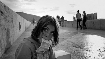 Kinderarbeit. Valentina Demaili beim Betteln. 