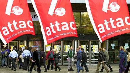 Das Bündnis Attac sieht das Urteil als Angriff auf die Zivilgesellschaft.