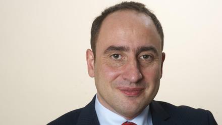 Der Jurist und Philosoph Jörg Antoine (47) ist seit Mai 2015 Konsistorialpräsident der Evangelischen Kirche Berlin-Brandenburg- schlesische Oberlausitz und damit der Leiter der landeskirchlichen Verwaltung und deren Chefjurist.