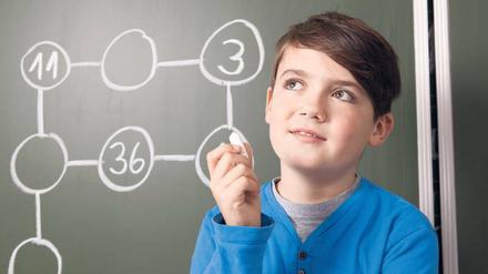 Auf welche Schule soll ich gehen? Viele Eltern würden vor der Entscheidung die Anmeldezahlen der Schulen zu Rate ziehen. Die sind großteils aber unter Verschluss.