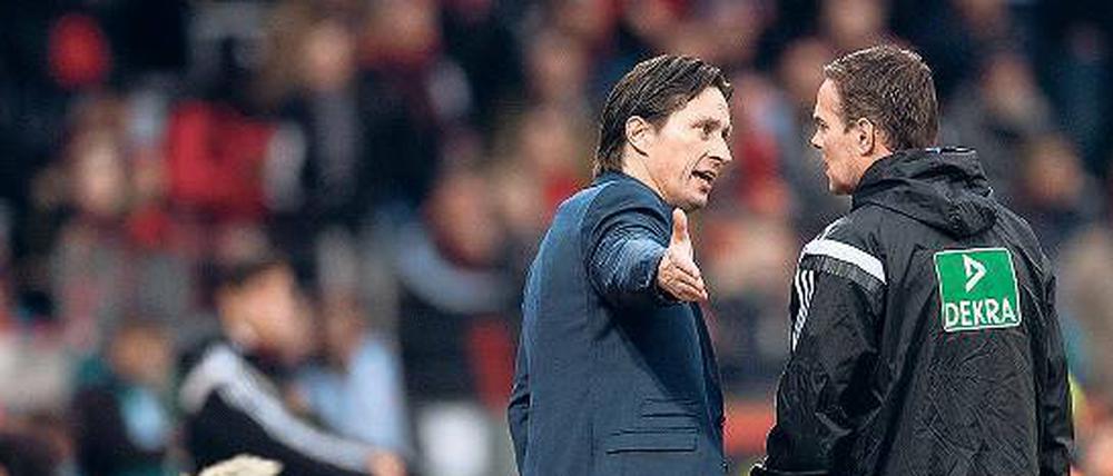 Schmidteinander. Leverkusens Coach Roger Schmidt im Streitgespräch.