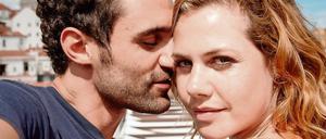 Viel beschäftigt. Schauspielerin Felicitas Woll beispielsweise hat 2015 vier Filme gedreht (hier mit Renato Schuch in „Weil ich dich liebe“, 20 Uhr 15, Dienstag auf Sat 1).