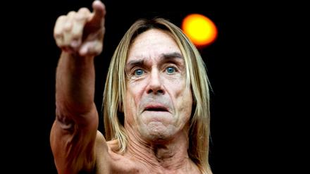 ARCHIV - Der US-Sänger Iggy Pop tritt am 13.08.2010 beim Way Out West Festival in Göteborg, Schweden auf. Foto: BJORN LARSSON ROSVALL (zu dpa «Iggy Pop verließ Berlin als Wrack») +++(c) dpa - Bildfunk+++
