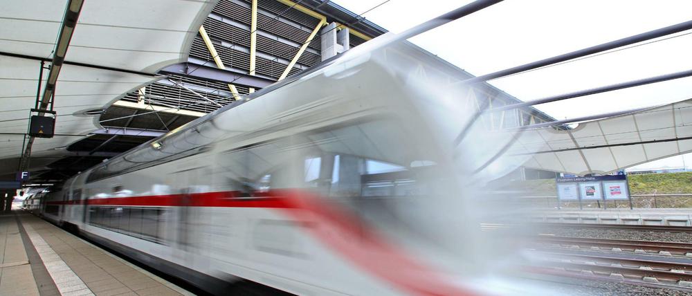 Flughafen Leipzig: Die Züge fahren jetzt durch.