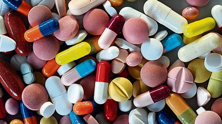 Neuer Rekord. Weit mehr als 30 Milliarden Euro haben die gesetzlichen Krankenkassen im vergangenen Jahr für Arzneimittel ausgegeben. 
