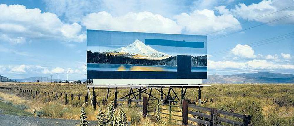 Unterwegs. Für seine Serie „Uncommon Places“ fotografierte Stephen Shore Eindrücke einer Reise: wie dieses Billboard...