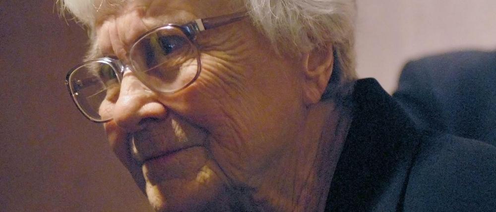 Die Schriftstellerin Harper Lee, die mit "Wer die Nachtigall stört" Weltruhm erlangte, ist mit 89 Jahren gestorben.
