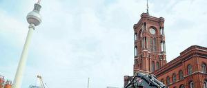Raum für Ideen. Bauarbeiten vor dem Roten Rathaus. 