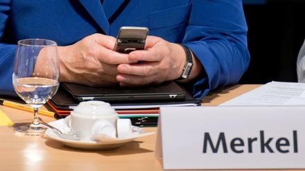 Der US-Geheimdienst NSA hat die CDU-Vorsitzende und Bundeskanzlerin Angela Merkel laut Wikileaks intensiv belauscht. 