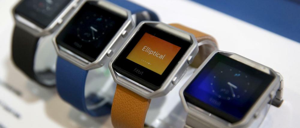 Fitbit Blaze. Der Hersteller aus Kalifornien setzt auf ein exklusives Betriebssystem.