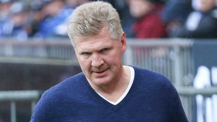 Wie geht's weiter mit Stefan Effenberg? Das 1:1 in Bielefeld hilft dem SC Paderborn nur bedingt weiter.