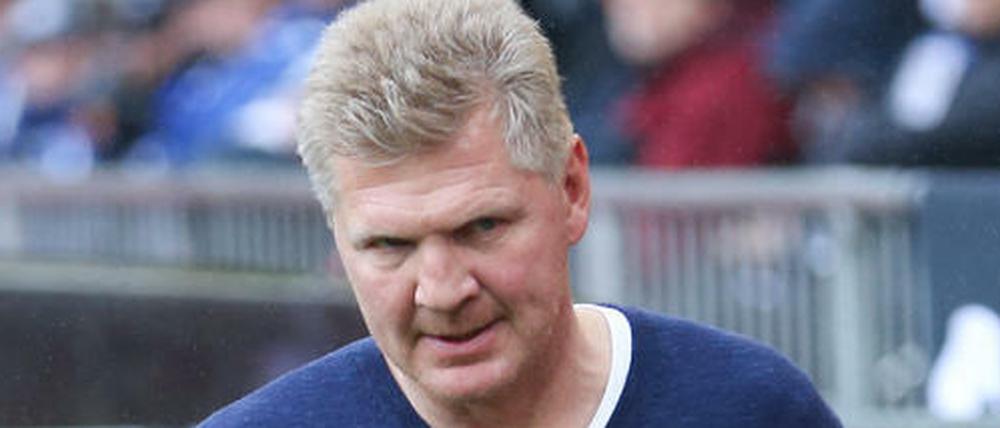 Wie geht's weiter mit Stefan Effenberg? Das 1:1 in Bielefeld hilft dem SC Paderborn nur bedingt weiter.