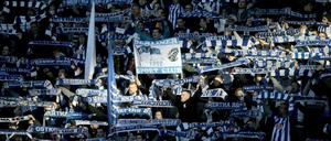 Viel hilft viel. Für das Halbfinale im DFB-Pokal gegen Borussia Dortmund errichtet Hertha BSC eine Zusatztribüne für die Fans im Olympiastadion. 
