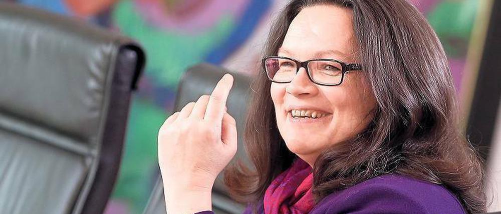 Erst der Mindestlohn, dann die Tarifeinheit und nun Werkverträge und Leiharbeit – Arbeitsministerin Andrea Nahles hat gut zu tun in dieser Legislaturperiode. 