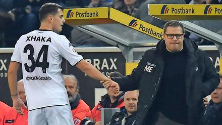 Hier geblieben! Max Eberl ist froh, dass er im Sommer bestimmen kann, ob Granit Xhaka bei Borussia Mönchengladbach bleibt oder nicht.