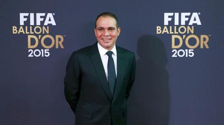 Ali Al Hussein will die für Freitag terminierte Wahl zum Fifa-Präsidenten verschieben. 