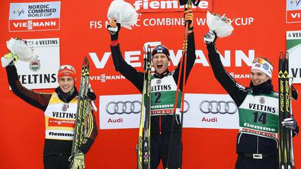 Eric Frenzel (links) feiert seinen dritten Platz.