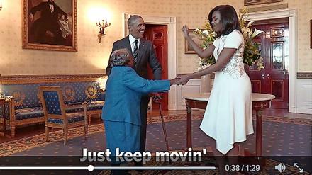 Ein Video auf dem Twitter-Account des Weißen Hauses zeigt die 106-jährige Besucherin beim Tanz mit Michelle und Barack Obama. 