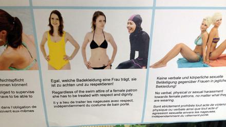Bilder statt Worte. In Berliner Bädern, wie hier in Lankwitz, hängen illustrierte Baderegeln.