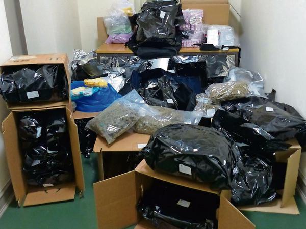 Drogenfund beim Bauern in Brandenburg.