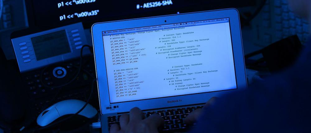 Unauffällig. "Locky" befällt PCs über gefälschte E-Mails.