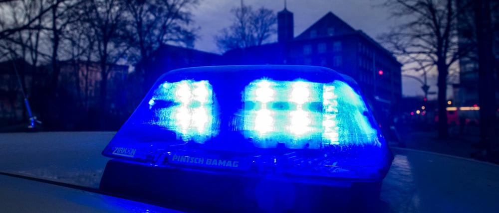 Blaulicht: Kann nun auch per App erzeugt werden. Ein Mann in München wollte damit eine Verkehrskontrolle durchführen. 