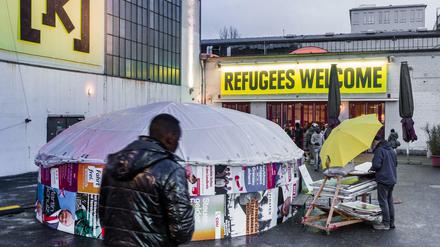 Der Eingangsbereich der internationalen Flüchtlings- und Migranten-Konferenz in der Kampnagel-Kulturfabrik in Hamburg.