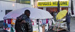Der Eingangsbereich der internationalen Flüchtlings- und Migranten-Konferenz in der Kampnagel-Kulturfabrik in Hamburg.