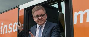 Schon einsam? Der CDU-Spitzenkandidat für die baden-württembergische Landtagswahl, Guido Wolf, könnte am 13. März eine Niederlage erleiden. 