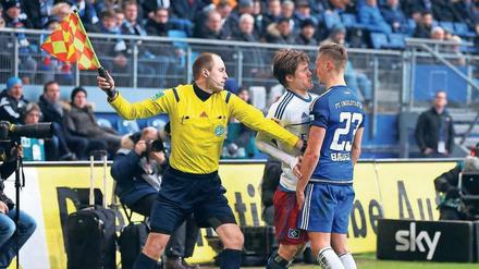 Hoch her ging es beim Spiel zwischen dem HSV und Darmstadt.