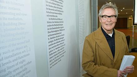 Jury-Präsident Arno Lederer bei der Präsentation der eingereichten Entwürfe zum Museum der Moderne