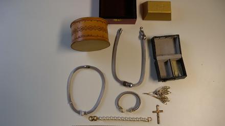 Das Diebesgut aus der Tasche