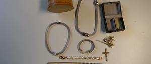 Das Diebesgut aus der Tasche