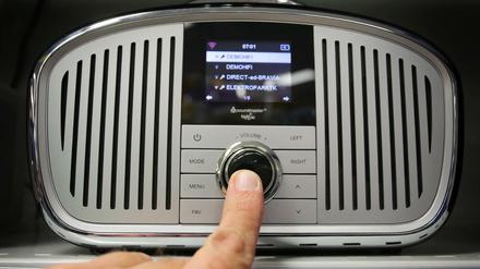 Zweimal jährlich wird die Radio-Nutzung ermittelt. In der Radio MA 2016/I liegen die öffentlich-rechtlichen Programme vor den Privatfunkern.