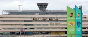 Der Flughafen Köln/ Bonn. Hier war am Dienstag eine Frau durch die Sicherheitsvorkehrungen gelangt. 