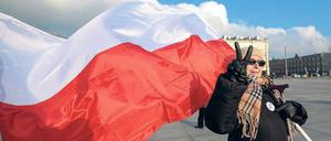 Der Sieg gehört uns. Teilnehmerin einer Antiregierungsdemo am 27. Februar 2016 in Warschau.