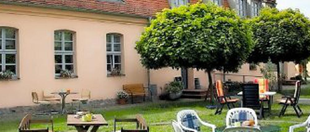 Gartencafé Webhaus am Kloster Zinna.