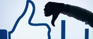 Ein „Like“ bekommt Facebook für seine Nutzungsbedingungen nicht. Das Bundeskartellamt zweifelt an der Zulässigkeit im Hinblick auf Datenschutzrichtlinien.