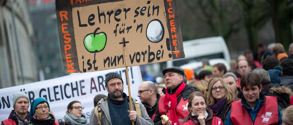 Klare Meinung, klare Kante. Seit Monaten zieht sich der Streik nun hin.