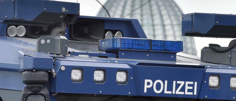 Polizeieinsatz bei Pegida-Demonstration am 6. Februar in Dresden 